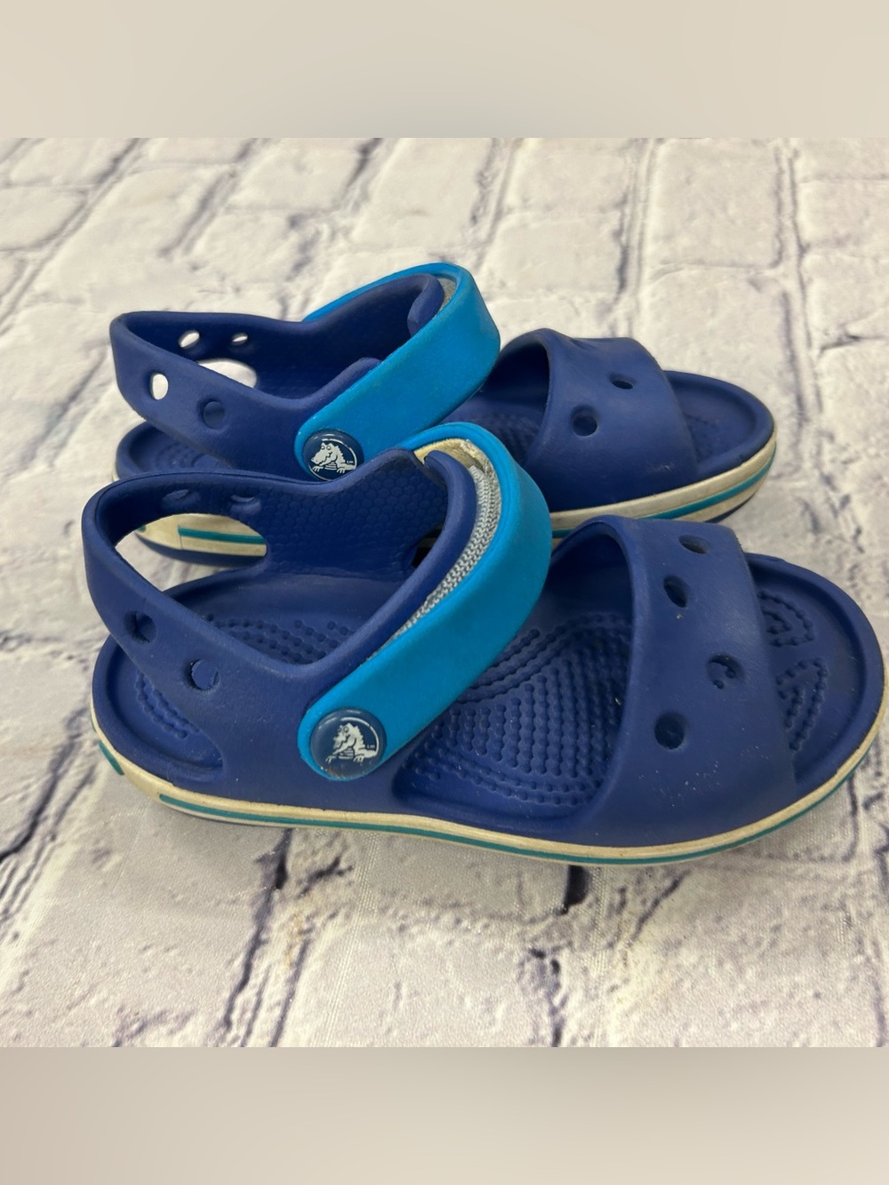 CROCS toddler size 7 velcro sandals